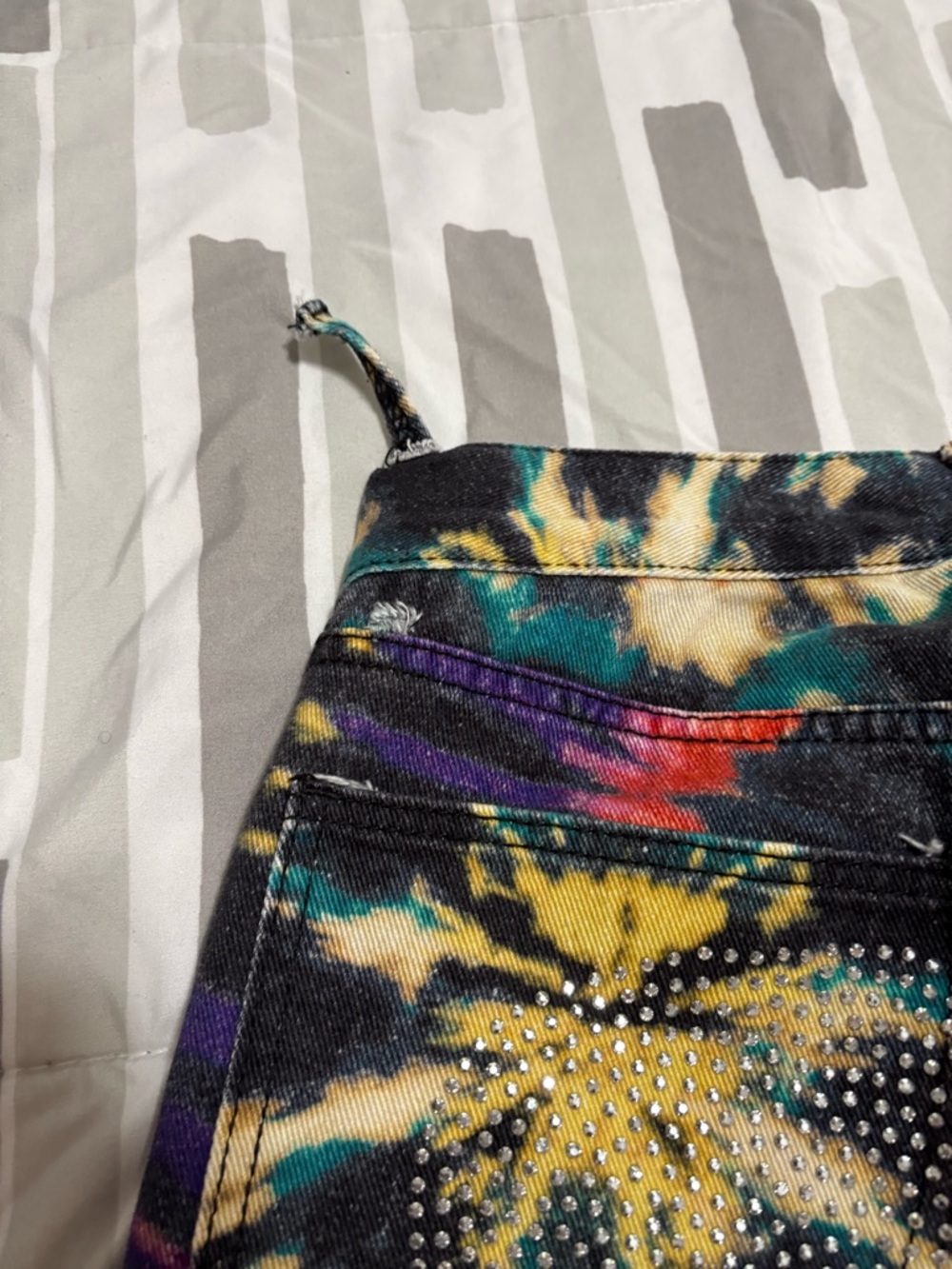 MNML Skeleton Rhinestone Jeans - Picture 3 of 6